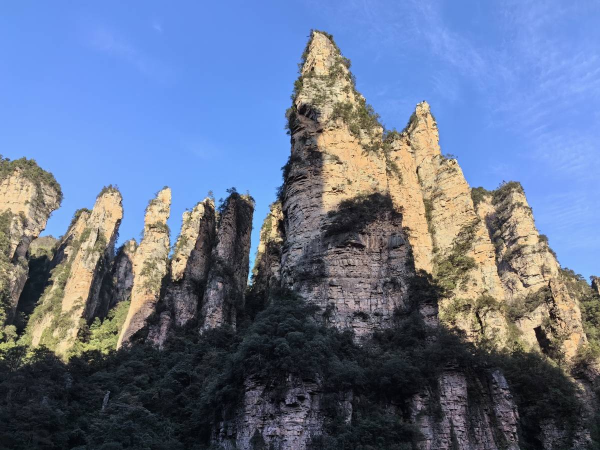 张家界天门山三天两晚自由行（天门山3天2晚自由行多少钱）