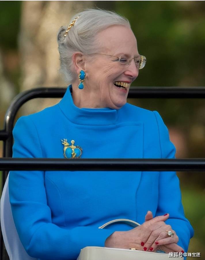 世界上最后一位女王退位!78岁为自己设计棺材超长待机52年成行走的珠宝箱开云网站 Kaiyun(图56)