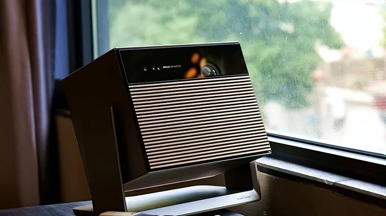 哪个牌子好?盘点10款最值得入手的家用投影仪推荐j9九游真人游戏第一品牌2024年家用投影仪买(图4) 哪个牌子好?盘点10款最值得入手的家用投影仪推荐j9九游真人游戏第一品牌2024年家用投影仪买(图4)