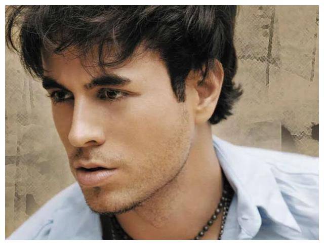 西班牙音乐传奇 Enrique Iglesias，正式宣布退隐，即将告别乐坛！