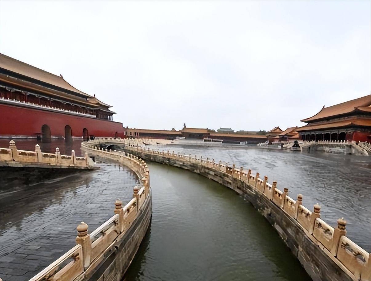原创故宫600年不积水，到现代专家手里就被淹？该为过去吹的牛买单了