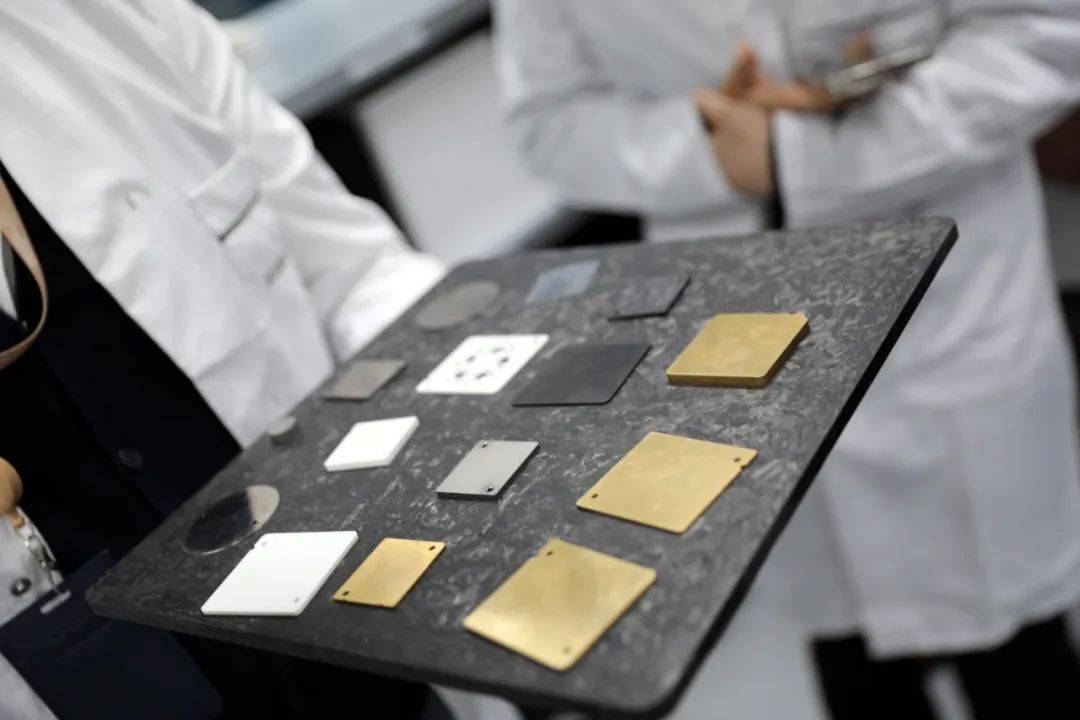 ����������ɵ���,Ϊʲô�����޽ܶű�?���������߱�����Ƚ���