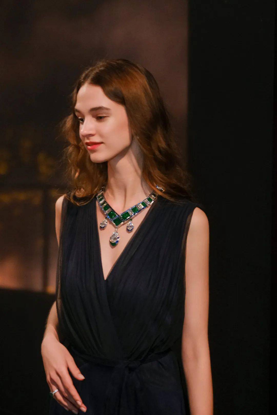 ���ڡ��˼��ɾ���������ű�����,���Ա�ʯΪʲô���˳���?