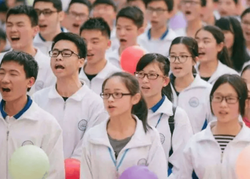 原创2024入学年龄变动，以后再无6周岁入学原则，家长心里忐忑不安
