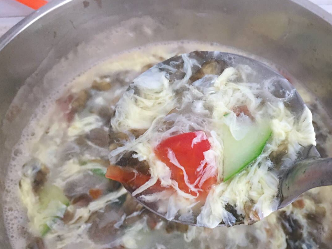 烧西红柿鸡蛋汤，你一定不能缺少这一步，否则没滋没味，很难喝！