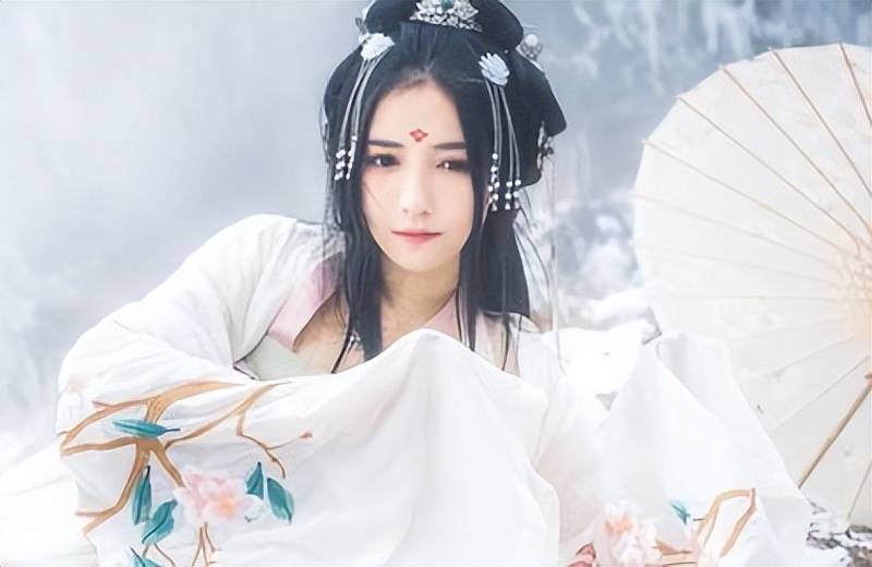 三本韵味十足的后宫流小说，只看几章就被吸引，一口气看完很过瘾