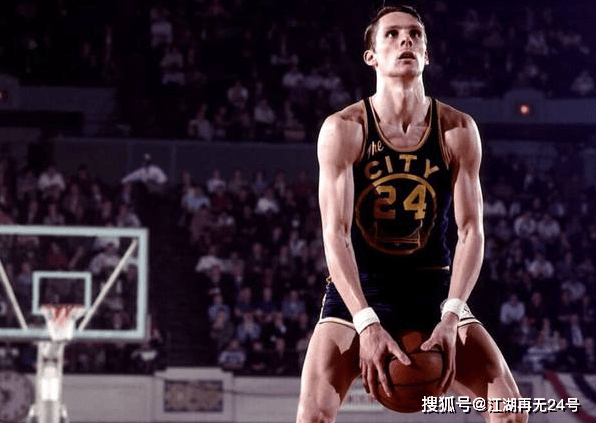 🌸群众新闻【2024年管家婆一肖中特】|NBA第一铁人引热议！哈特腹部拉伤苦笑强忍坚持 锡伯杜盛赞强硬