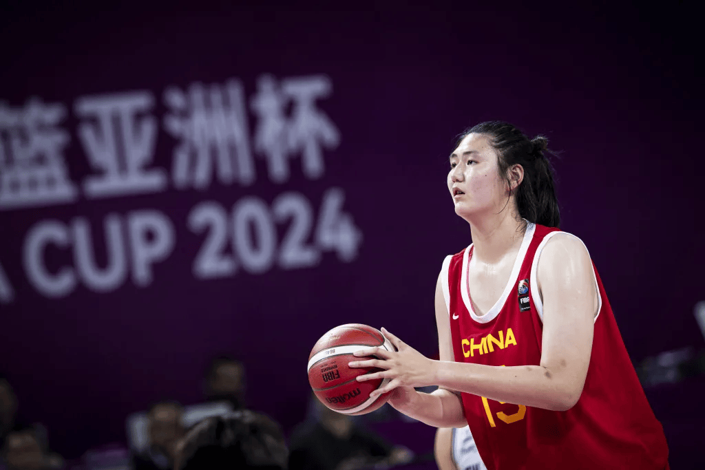 半决赛对手确定！中国女篮挺进决赛没悬念，看张子宇能否突破50+