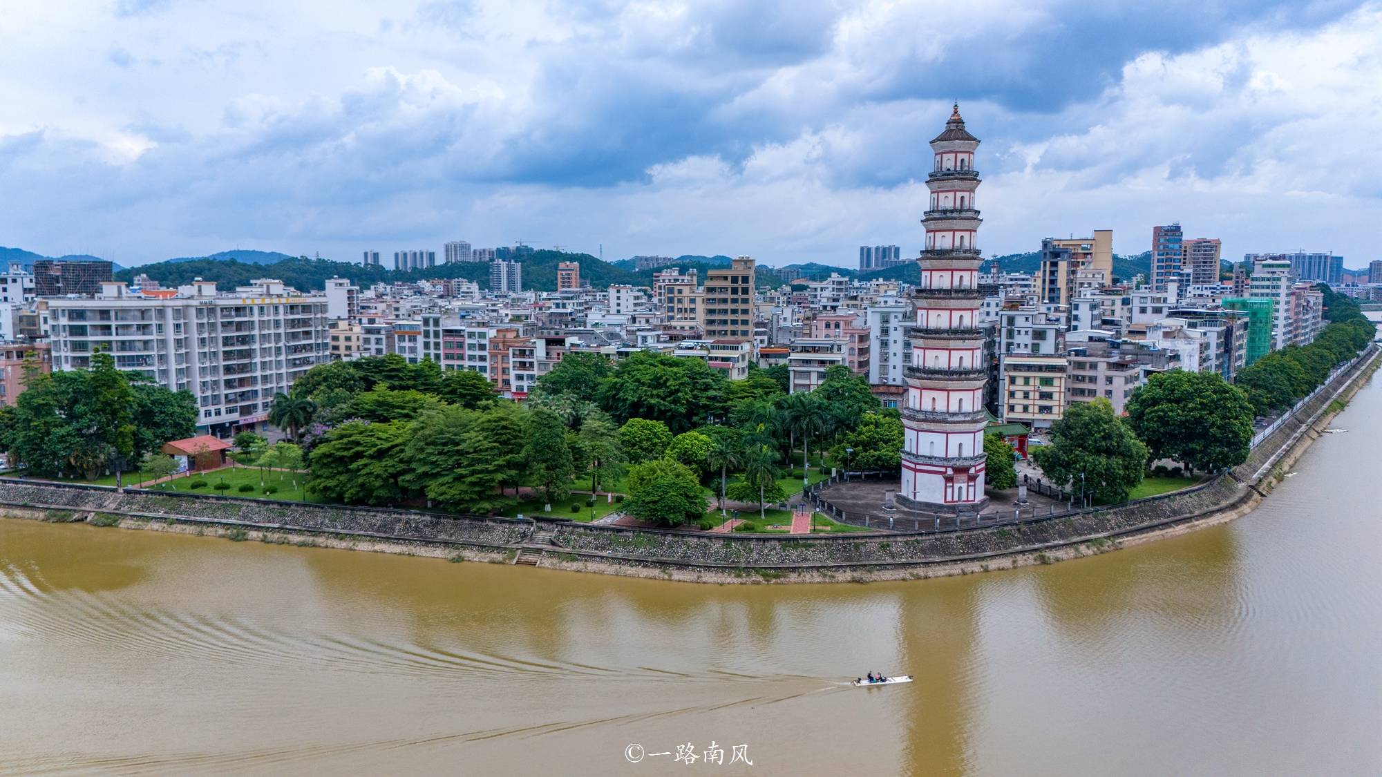 🌸【管家婆一肖-一码-一中一特】_平顶山石龙区：设置临时便民服务点 让城市更有温度