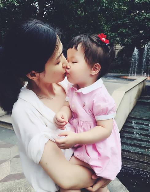 柳舟记：从“亮剑女神”到嫁入豪门，她证明了岁月从不败美人