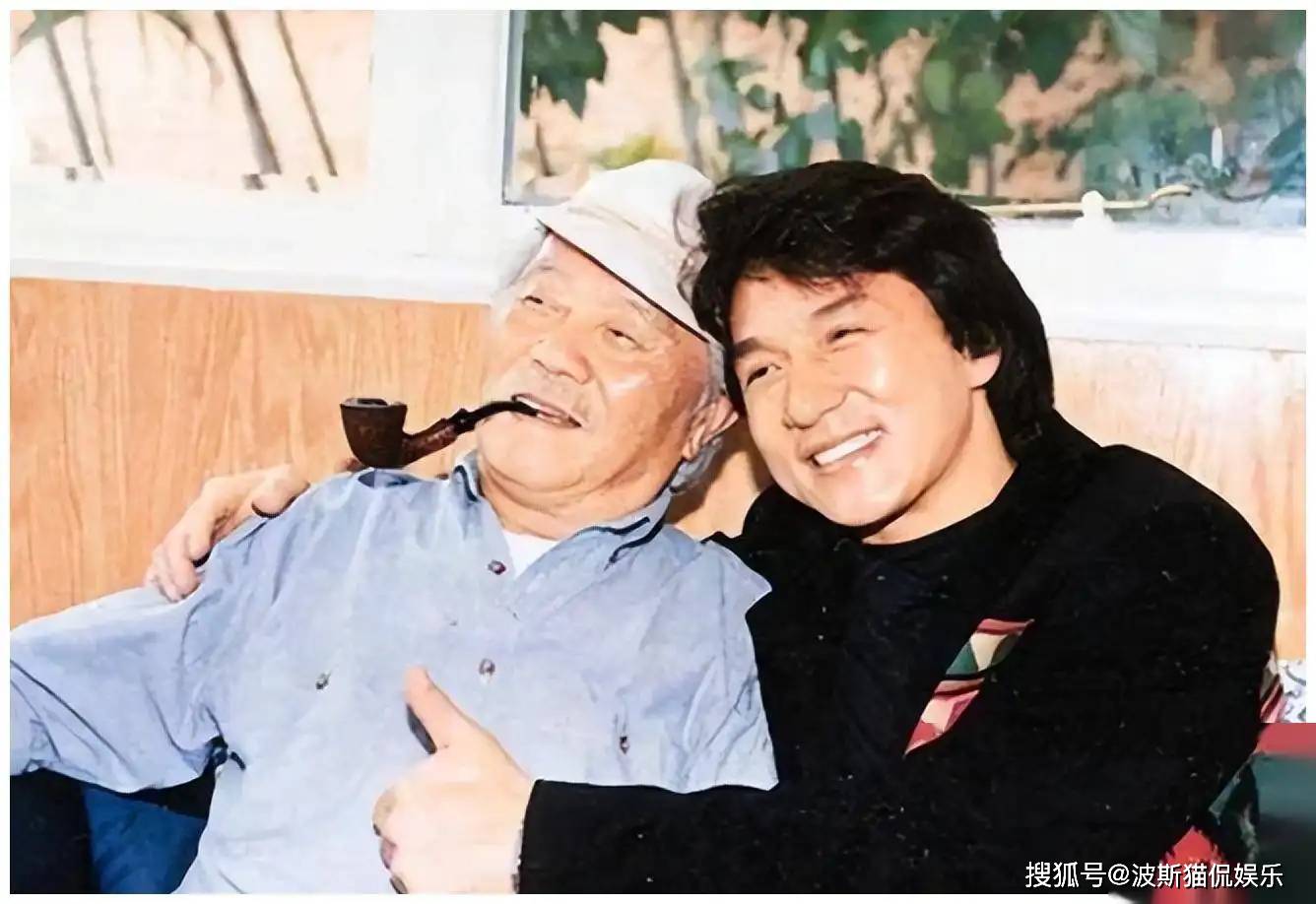 原创戴笠手下一名得力干将，任务失败后逃亡香港，生下一个大明星儿子