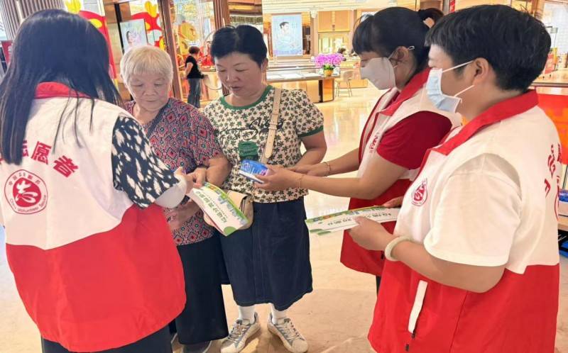 钟落潭镇五龙岗村开展“践行新时尚，分类志愿行”主题宣传活动