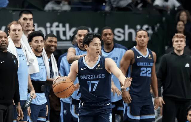 原创 河村勇辉亮相NBA赛场,10分7助攻助队获胜-河村真人百科