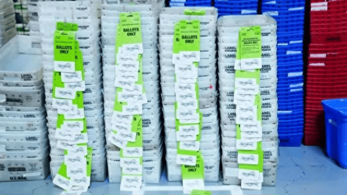 特朗普或当不上总统了？美大选黑幕被曝，民主党打出最后底牌？