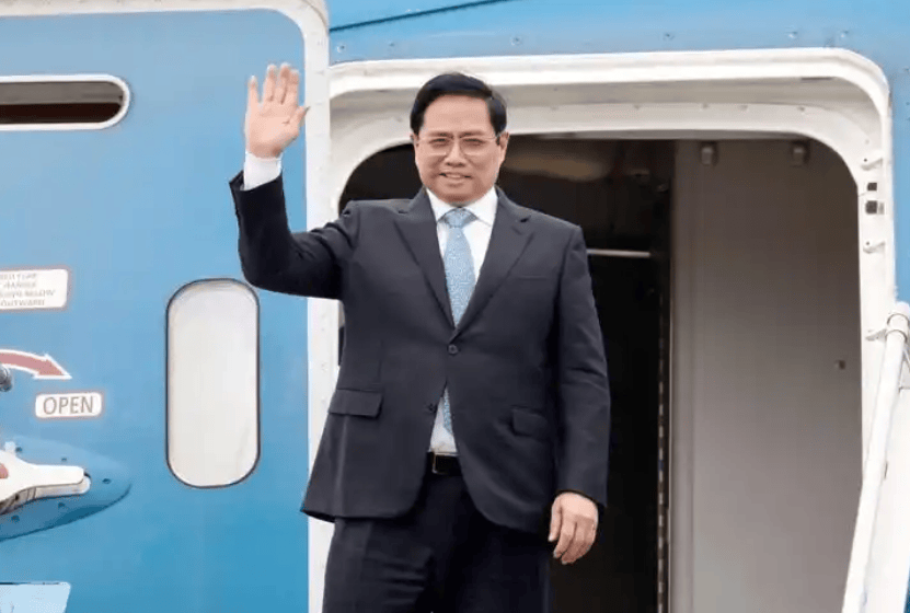 大暴乱要开始了！美国人突遭晴天霹雳，美盟友第一时间倒戈中方!