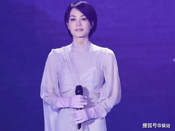 曝王菲被央视导演组劝退，因周深不同意合唱，无望五登春晚舞台