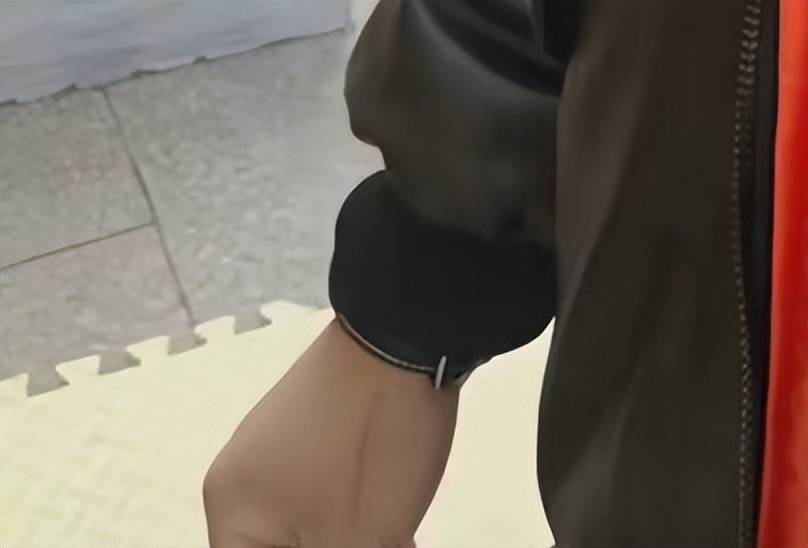 杨泽琪证实和王星被骗到同一园区，首开口谈被骗过程及没剃发原因