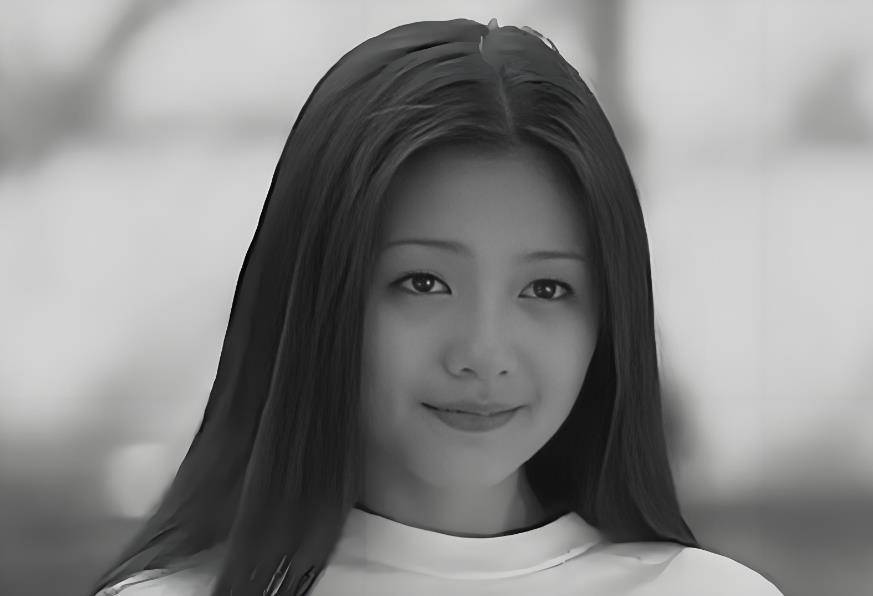 原创近日一组大S生前四天所拍坐车照片在网络上曝光，让人心痛不已