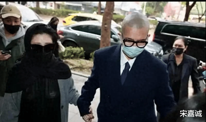 具俊晔计划为大s设计雕像，骨灰下葬问题引关注，王伟忠发声劝慰