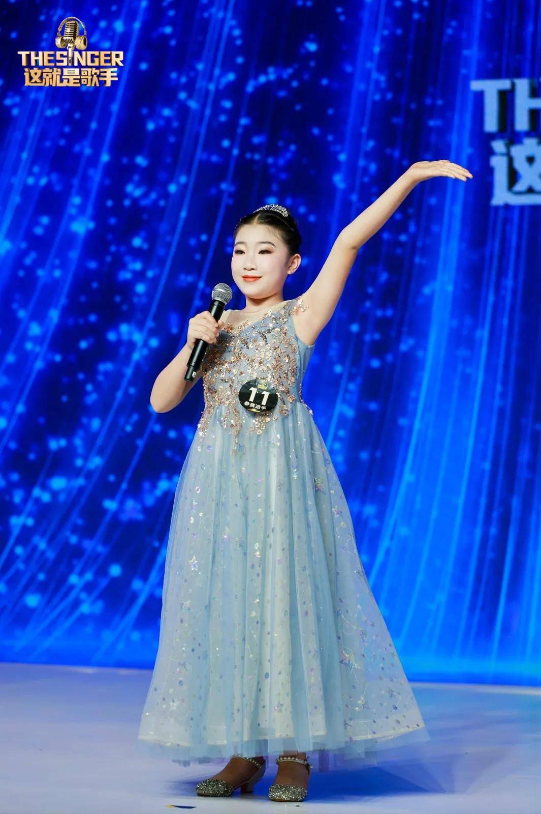 歌手祝贺王文欣荣获本届《这就是歌手》全民偶像明星奖荣誉称号