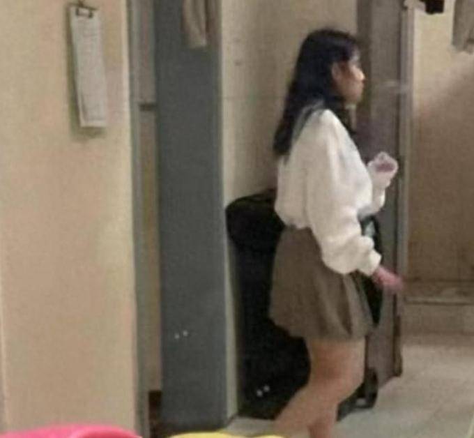 疑似“肖飞出轨门”中的女主角董医生协和几个好哥哥被扒，全都是大帅哥，有个清华大学博士