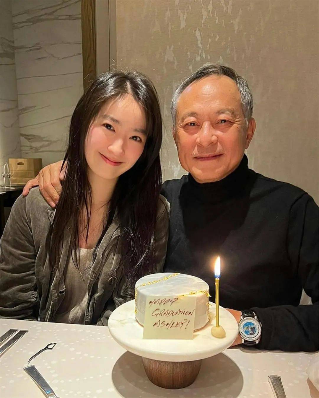 《水饺皇后》马丽的大女儿，香港“最美星二代”，妈妈是龚慈恩