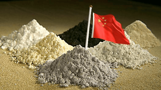 特朗普终于赢了一次，可美国却输惨了，想学中国还早了15年