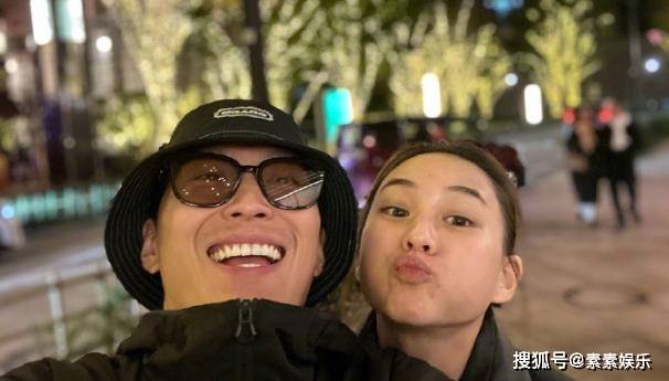 没离婚！窦骁卡点为何超莲庆生，夫妻共同经营高端餐饮拼事业