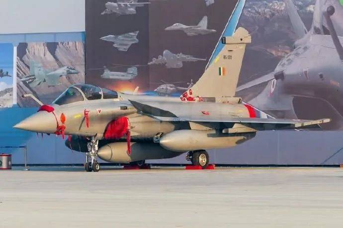 完全不顾后果!境内战机刚起飞,就被锁定击毁,中国武器作用大了 完全不顾后果!境内战机刚起飞,就被锁定击毁,中国武器作用大了