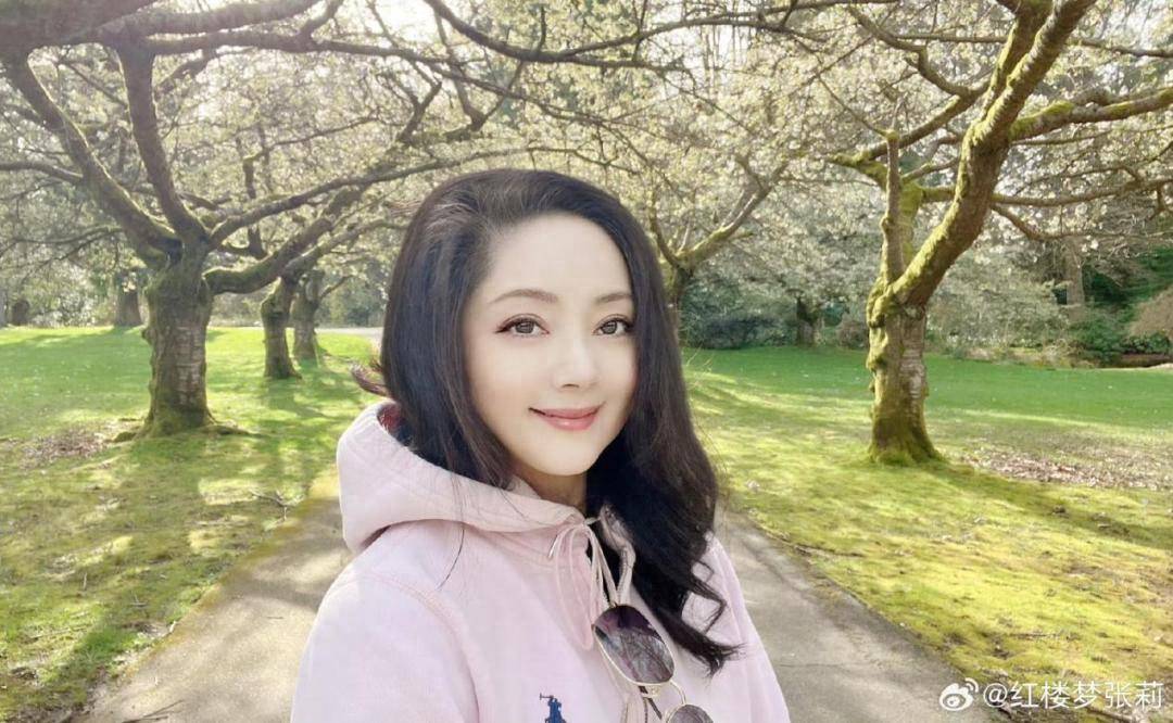 薛宝钗张莉现状曝光，豪宅身家过亿，少女颜值至今不婚不育