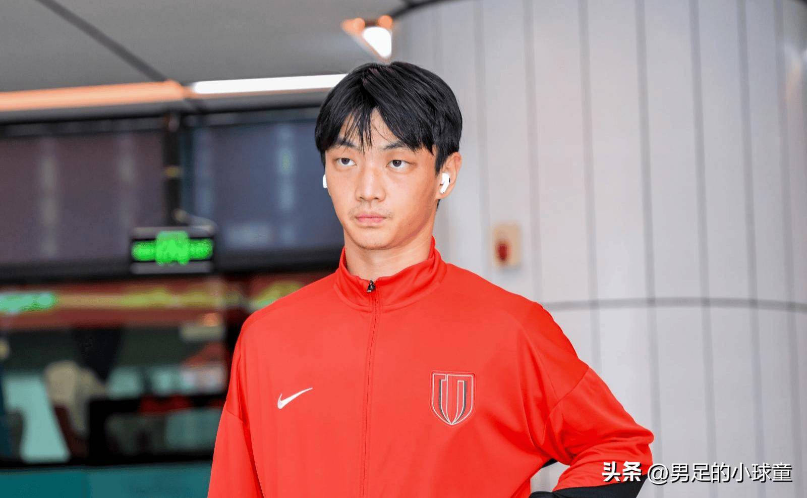 原创             世预赛国足战印尼首发曝光：9人基本确定，最后2席竞争激烈