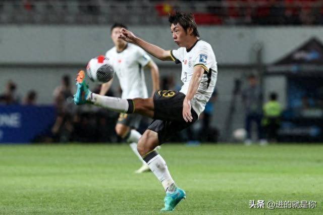 国足特训定位球独缺“金左脚”申花中场暂不会离队