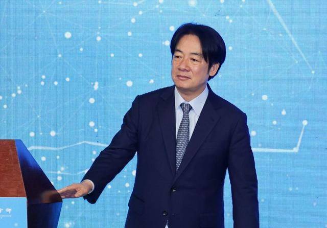 解放军持续围台时，大陆对“台独”不再留手，直接发出20张通缉令