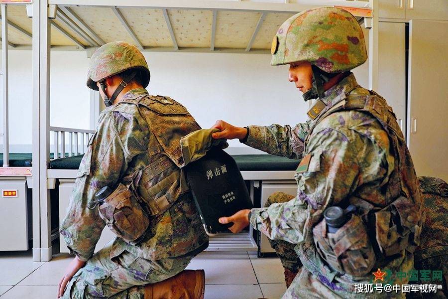 军营观察丨从“小背囊”透视“大保障”