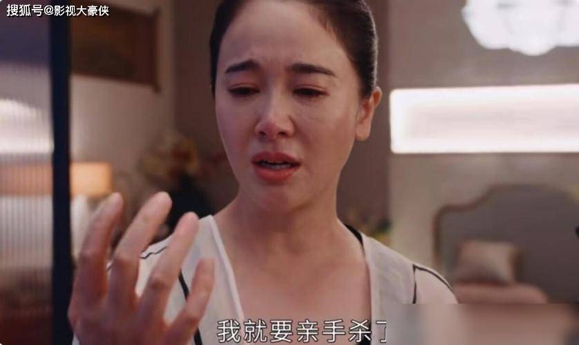 左小青：初代纯欲女神，40岁靠好身材上热搜，如今新剧搭档刘浩存
