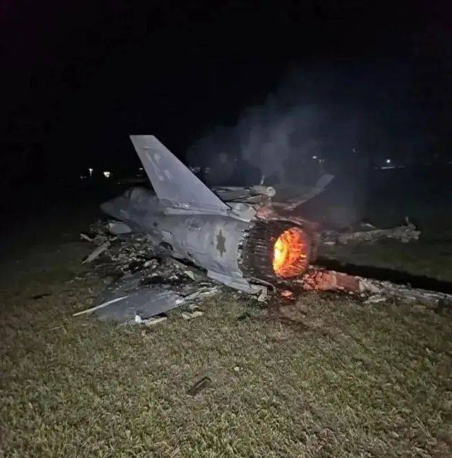 F-14陨落德黑兰，F-35谜团再现！伊以“猫鼠游戏”引爆中东火药桶