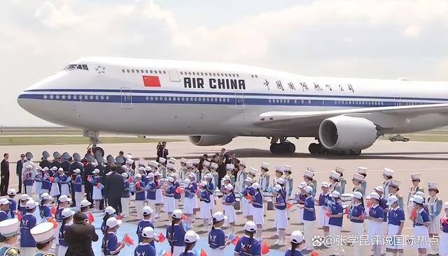 俄罗斯后院，中国送了一份大礼，普京转战中国周边，开始抢地盘？