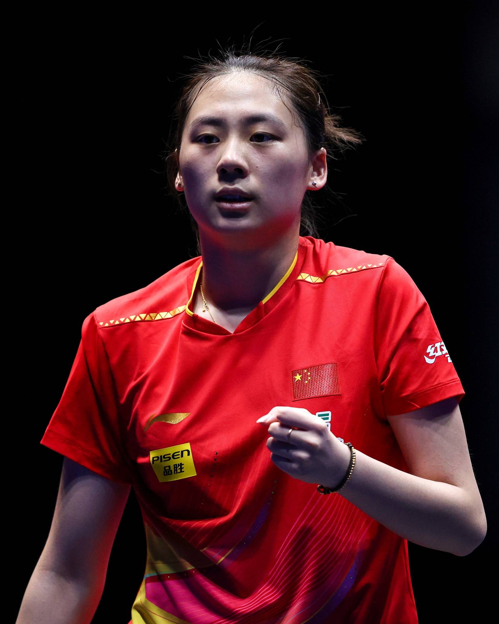 原创             3-2击败张本美和！中国女乒又一21岁1米77新星闪耀：新王曼昱蜕变
