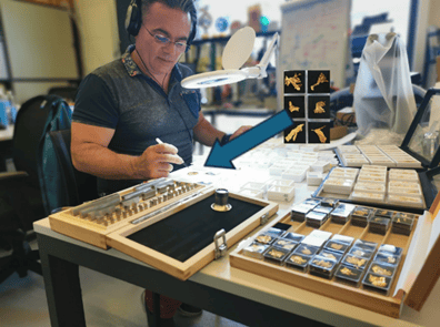 ���ڲ�ͬ�Ļƽ���� HUBLOT���2025����Ʊ����� ���ñʼ�