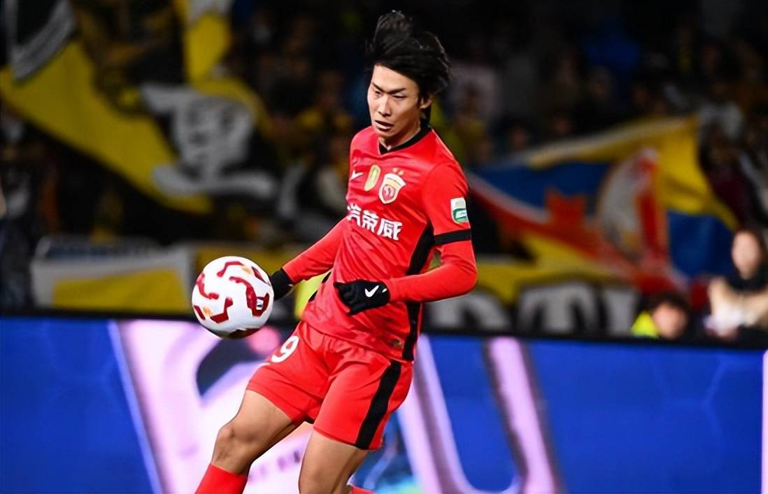 原创             久尔杰维奇刚上任就要启动青春风暴，6大新星或上位，不用韦世豪