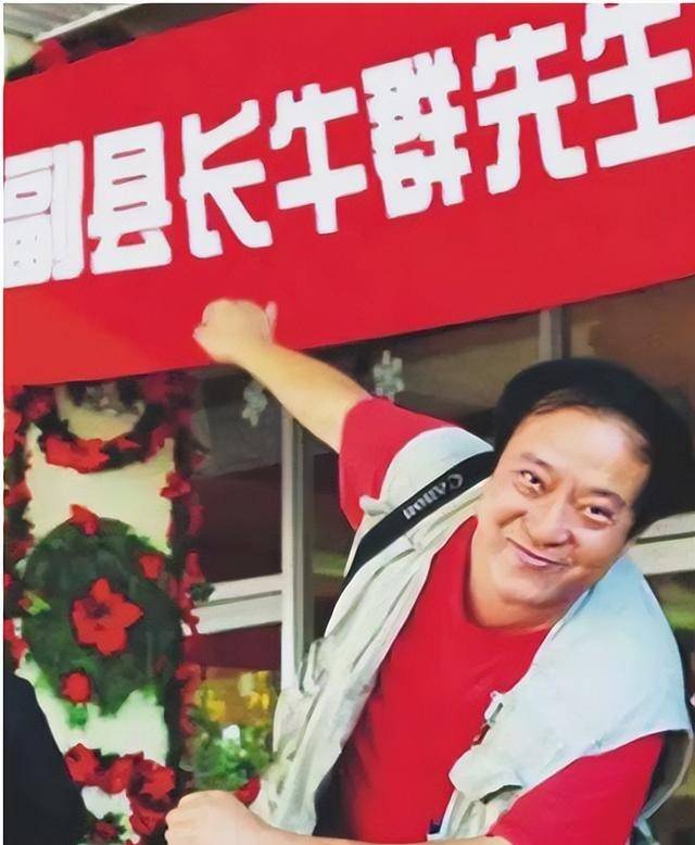 因“裸捐”散尽家财，而后妻离子散，75岁晚景凄凉的他，后悔吗？