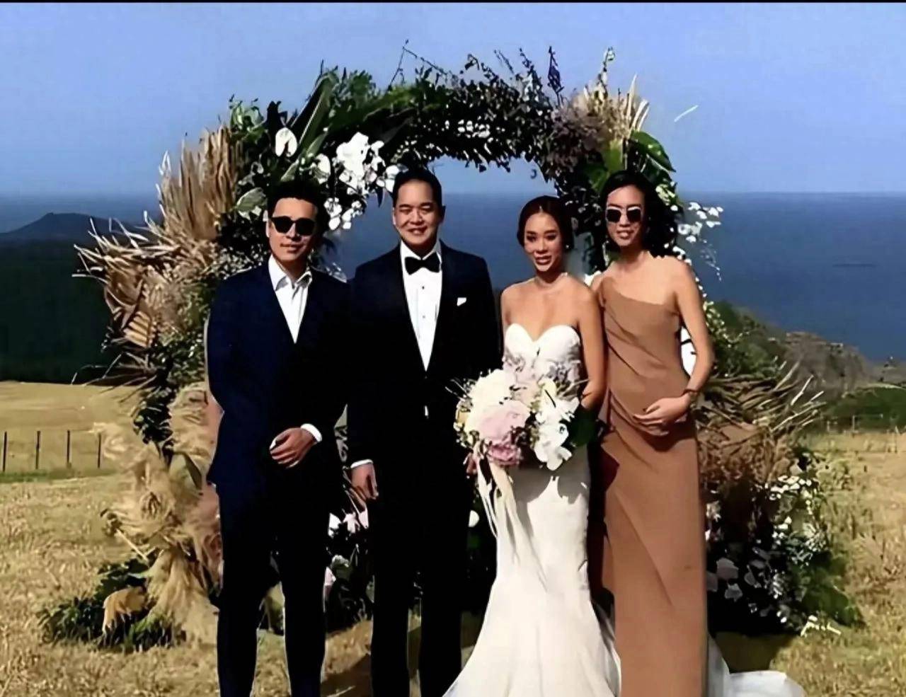 郭晶晶在小叔子婚礼上忙前忙后，如此高明的表现 难怪能在霍家立足