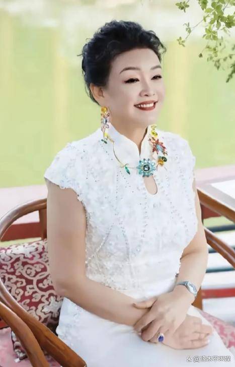 台娱名嘴斥责汪小菲：不带孩子去大S墓地，和S妈争吵故意令孩子错过葬礼
