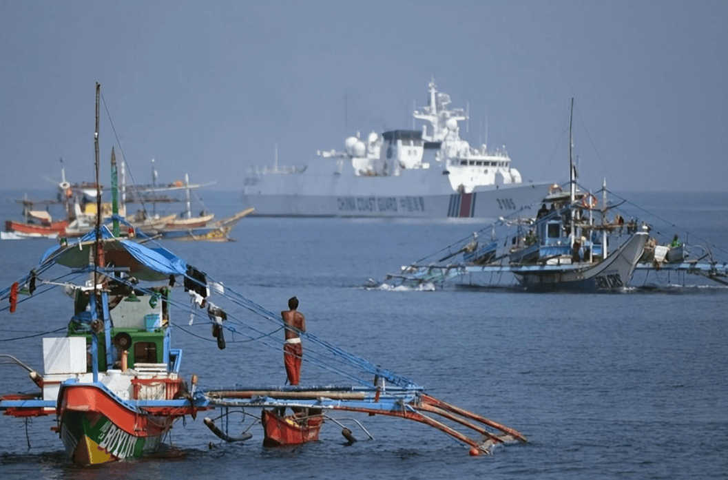 18国派兵助菲，日本也介入南海，中国周边全是强敌，我军需做好准备