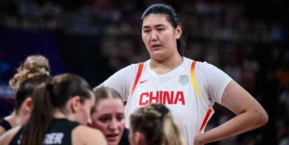 “中国女篮球迷开心了!不止因为85-51新
