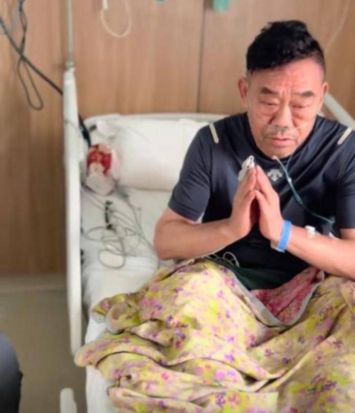 杨少华头七刚过，杨老三悲痛到住院面容憔悴，杨议去探望只顾吃喝