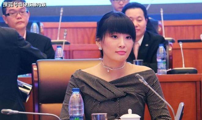 老员工谈杜建英：宗庆后本不要她，得力助手想追她，恳请宗留下她