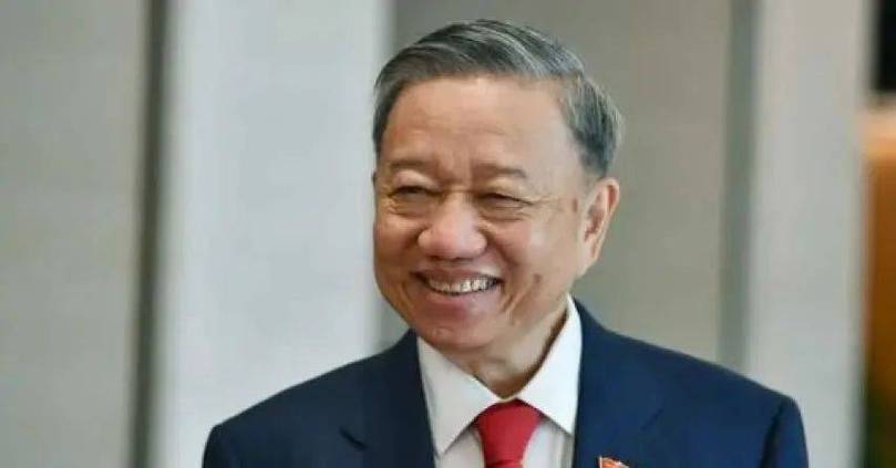 担心被中国低估，越军携国产新枪来到广西，解放军同样装备191步枪