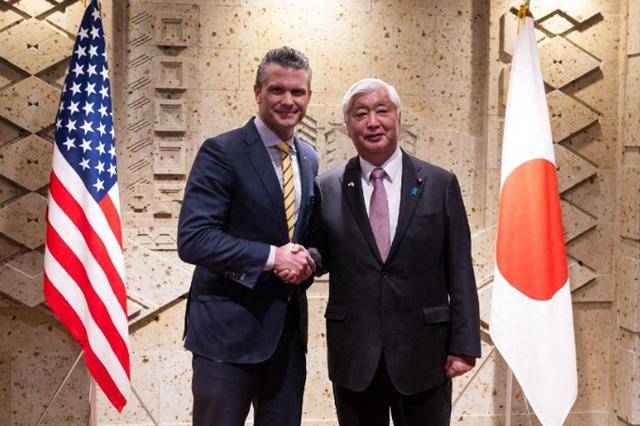 日本求核打击中国，美军竟然同意了？1400条评论曝光，要警惕一件事