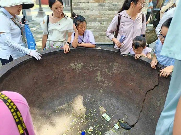 突然失去住持的少林寺，戒备森严